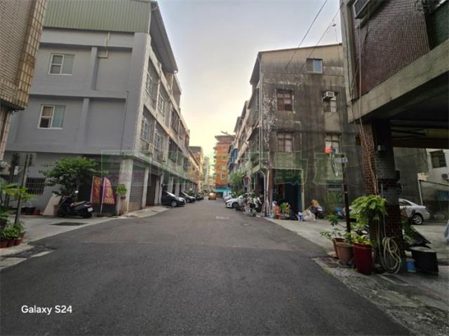 高雄前鎮透天-11