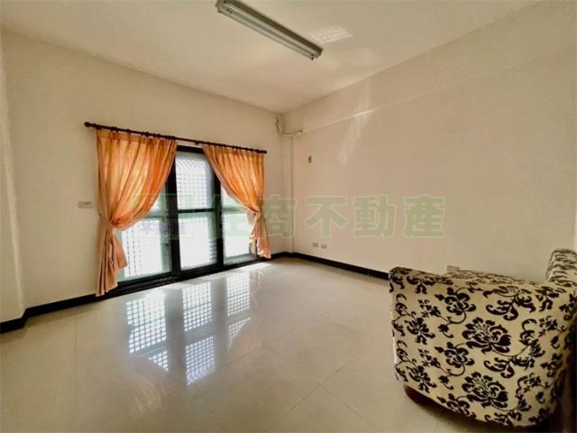 高雄鼓山透天-7