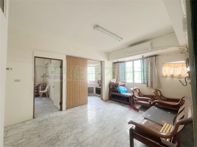 高雄新興區公寓-0