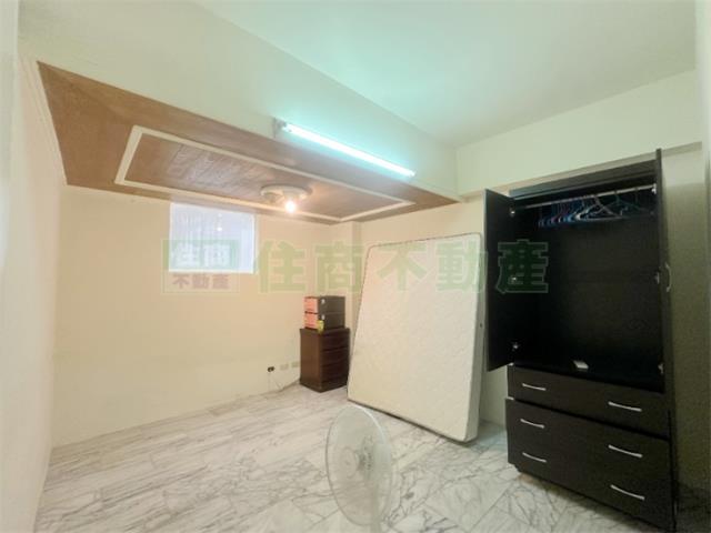 高雄新興區公寓-5