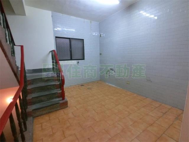 高雄三民區透天-11