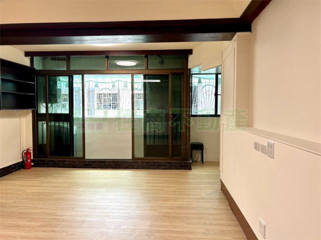 高雄鹽埕公寓-1