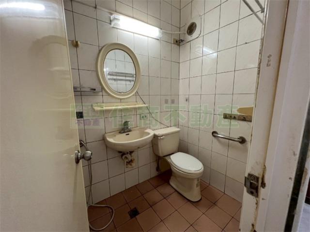 高雄三民區透天-11