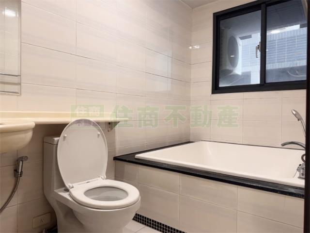 高雄三民區大樓-7