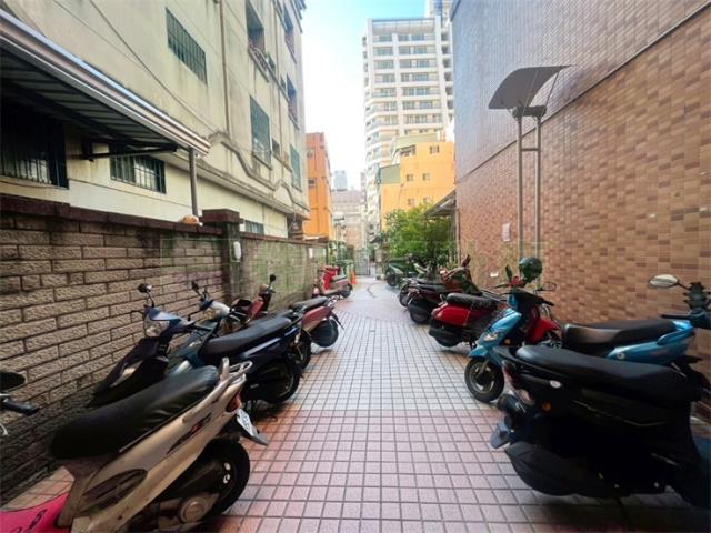 高雄苓雅大樓-12